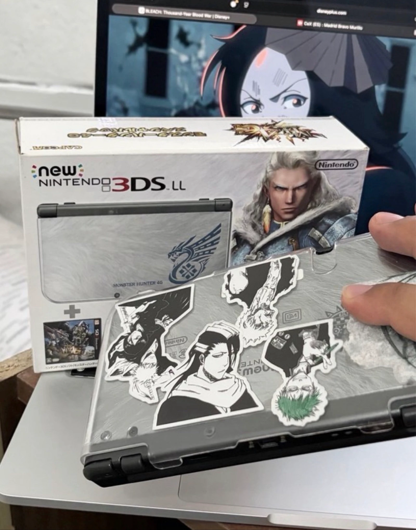 New 3Ds XL monster hunter 4g edition – photo 5